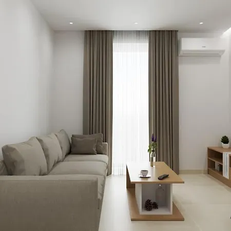 Petrof 4 Floors شقة